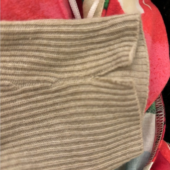 beige cross sweater - Picture 3 of 3